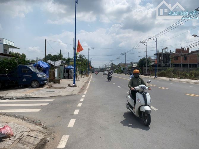 Bán 166m2 gốc mặt tiền Hoàng Quốc Việt ( An Bình - NK - TPCT)