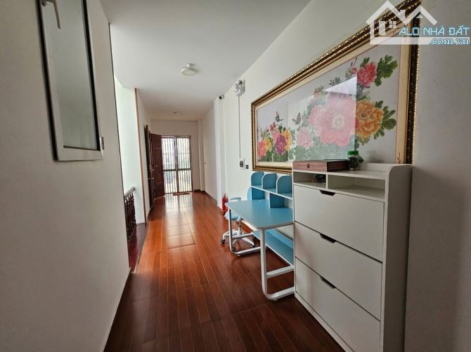 BÁN NHÀ TÔN THẤT TÙNG, LÔ GÓC, NGÕ THÔNG, KD, ÔTÔ TRÁNH, VÀO NHÀ. 99M2, 7TẦNG.  984823023