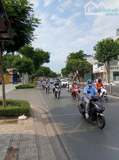 Nhà MT 3 tầng, Nguyễn Oanh, 95m2, Gò Vấp, nhỉnh 14x.tỷ 👉 Vị trí đắc địa, kd sầm uất