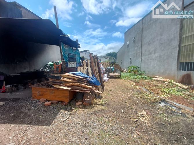 Bán Đất Gần chợ liên nghĩa dt 5x22m tc100m2 giá 1,4ty