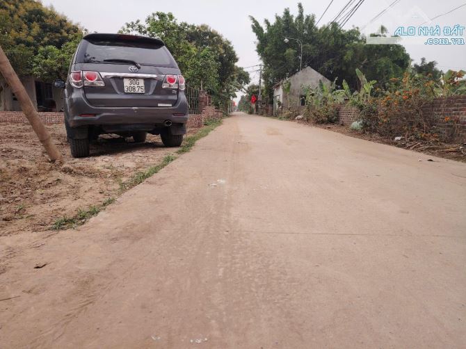 Lô góc, kinh doanh, ôtô tránh, Đông Tảo, DT 85m2, Mt 5.2m, hơn 2 tỷ.