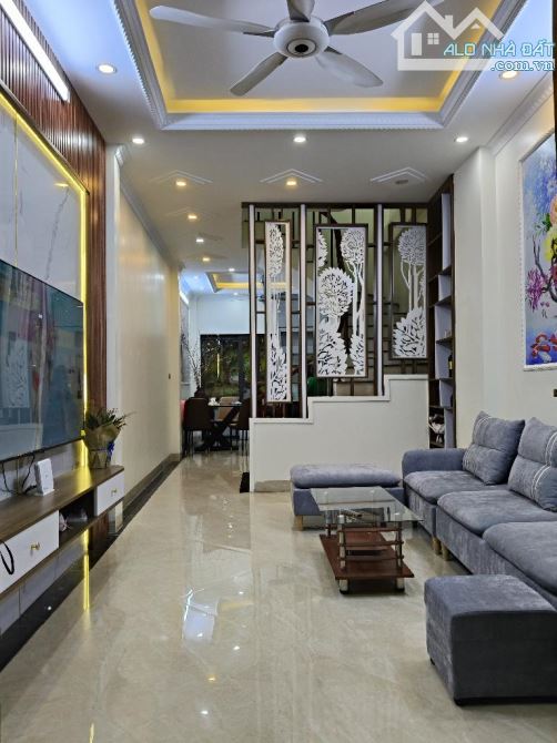 BÁN NHÀ ĐẸP NGÕ PHÂN LÔ PHỐ NGUYỄN AN NINH - GẦN PHỐ, NGÕ VIP - GIÁ HỢP LÝ CHỈ 8.8 TỶ