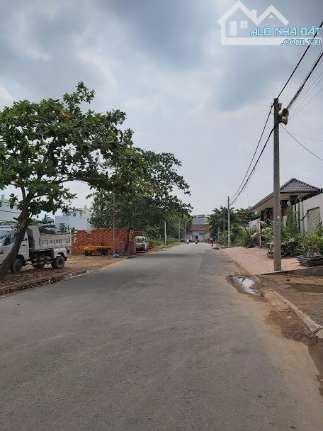 Bán đất biệt thự Tuổi Trẻ đường Lê Hữu Kiều Quận 2 cũ gần chợ (404m2) 120 tr/m2 - 1