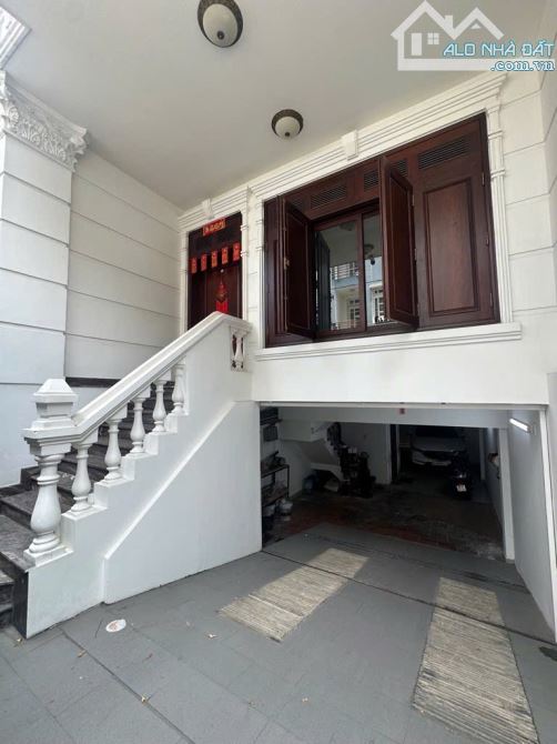 Bán nhà 6 tầng, 5m x 18m, hẻm xe tải, hầm và thang máy, gần Emart Phan Văn Trị, 16.X tỷ - 1