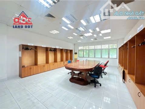 XT189 🆘Cho thuê Nhà Xưởng 1ha Góc 2 Mặt Tiền trong Khu công nghiệp - Bình Dương - 1