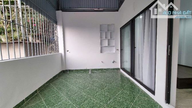 NHÀ MỚI HIỆN ĐẠI - ĐẸP KHÔNG TÌ VẾT - TRUNG TÂM QUẬN HOÀNG MAI - 41M -CHỈ 5.6 TỶ - 1