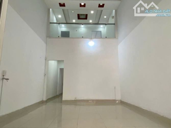 Bán gấp nhà 107m2, 2 tầng, hẻm 5m, Nguyễn Thị Định, P.Thạnh Mỹ Lợi, Q.2, chỉ 8.2 tỷ còn TL - 1
