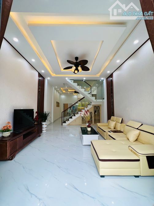 Bán nhà 3 tầng mới số đẹp mt Hòa Minh 3, Cách biển 100m, Q Liên Chiểu, 72m2,  5 tỷ 79 tl - 1
