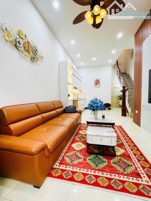 BÁN NHÀ PHỐ CẦU GIẤY_VỊ TRÍ KIM CƯƠNG_NGÕ THOÁNG RỘNG_GIÁ 7.9 TỶ - 1