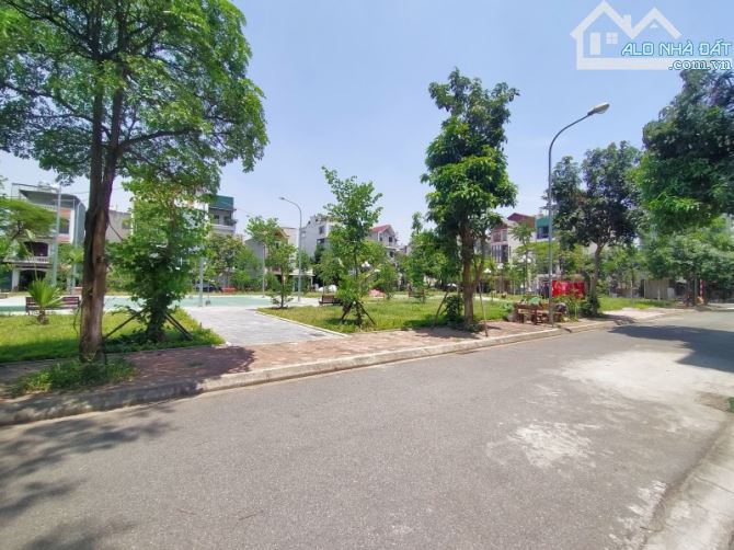 Đất TĐC Giang Biên, view vườn hoa, vỉa hè ô tô tránh, kinh doanh, 68m, MT 4.3m, nhỉnh 16tỷ - 1