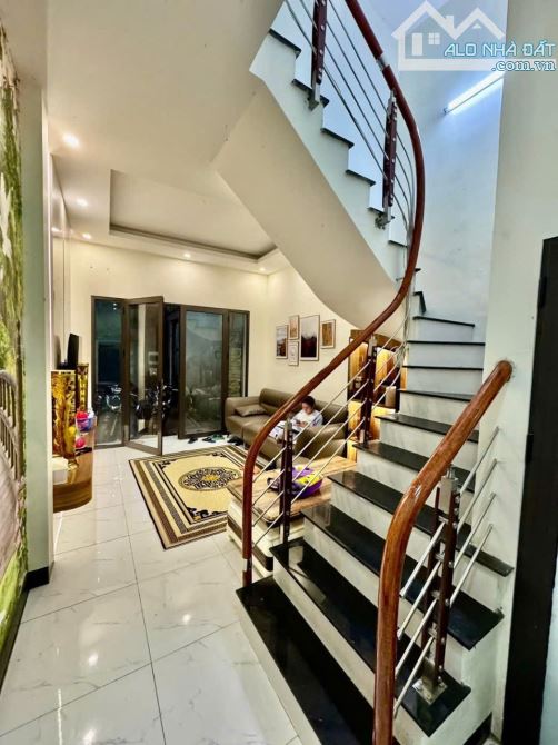 Nhà Minh Khai – Hoàng Mai 33m – mặt tiền 3,7m – 3 ngủ - sổ vuông đẹp, 5,6 tỷ. - 1