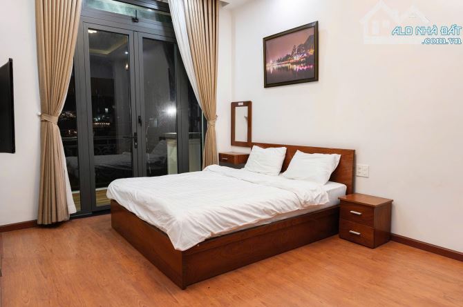 12.5 TỶ SỞ HỮU CĂN KHÁCH SẠN NGANG 6M CỰC ĐẸP NGAY TRUNG TÂM THÀNH PHỐ - 12