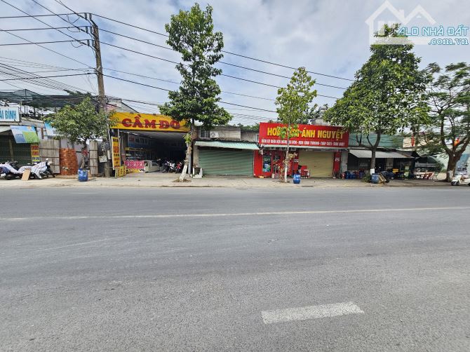 Đất đẹp mặt tiền Nguyễn Thị Minh Khai gần chợ Tân Long và ngã tư Chiêu Liêu Tp. Dĩ An - 2