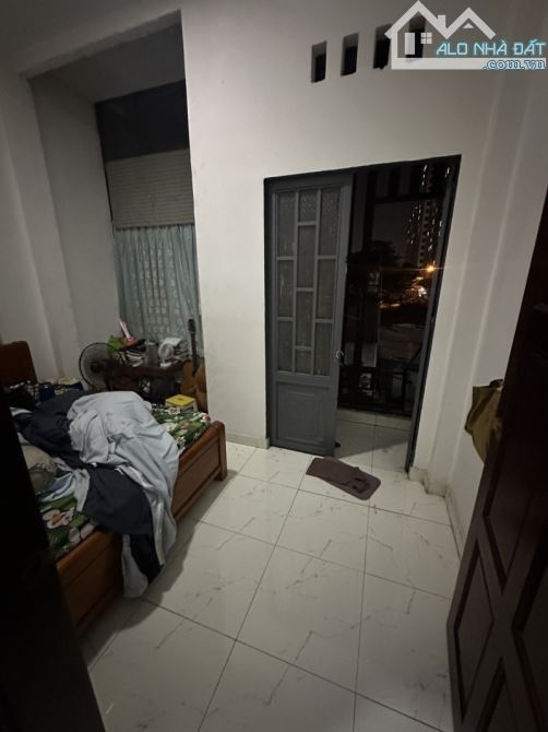 HÀNG HIẾM - SIÊU PHẨM NHỈNH 3 ĐỒNG - 4X12M - NHÀ 3 TẦNG BTCT - VUÔNG A4 - P6 Q8 - 3.35 TỶ - 2