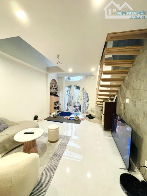 BÌNH THẠNH - HẺM XE HƠI PHAN CHU TRINH - 40M2 (4x10) 3 TẦNG - HẺM 1 XẸC GẦN MẶT TIỀN - 2