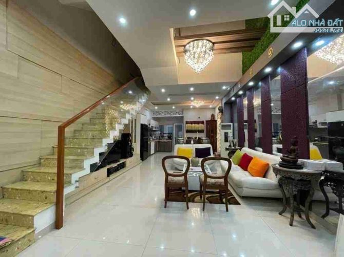 🔥 BÁN NHÀ 4 TẦNG SIÊU ĐẸP – MẶT TIỀN TRỊNH CÔNG SƠN 10.5M – HẢI CHÂU 🔥  🏡 Nhà mới 100% - 2