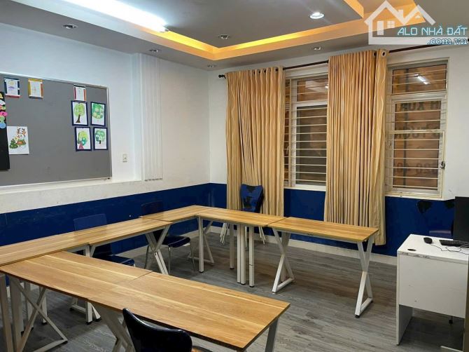 Biệt thự Lê Văn Lương, 8x20m, 3 tầng, 16 tỷ - 2