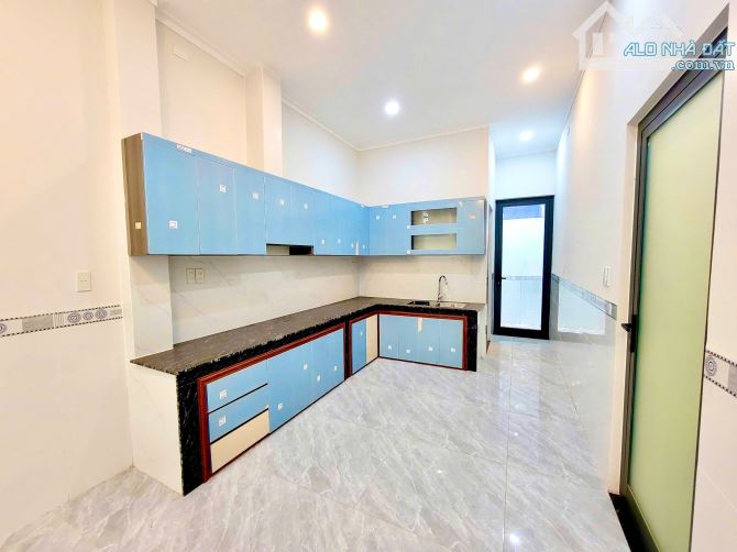 Bán nhà phố Châu Âu sát chợ An Bình - Tam Phước ,gara để 2 xe 7 chỗ ,DT nhà lớn 163m2 - 2