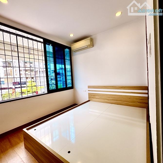 Bán nhà tập thể phố trường chinh tt đống đa fun nội thất tiện ích bạt ngàn không thiếu gì - 2