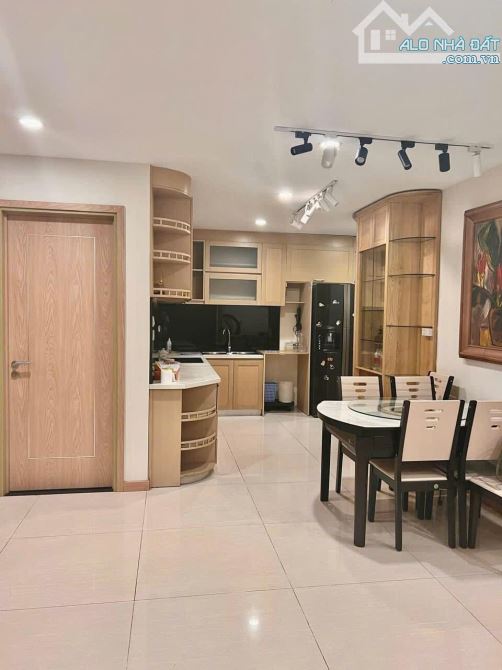 Bán căn hộ chung cư Eurowindow 90m2 - 105m giá 6.3tỷ - 7.8tỷ. - 2