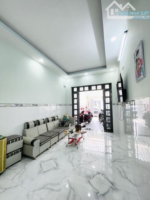 Bán nhà gần Ngã Tư An Sương - Trường Chinh - Q12, 71m2, chỉ 4.99 tỷ - 2