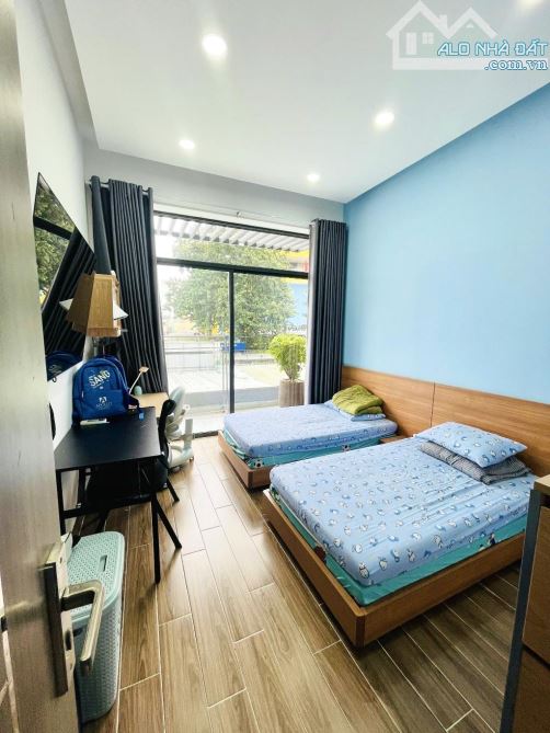 GẤP BÁN  NHÀ 1/ -3TẦNG-SD 100M2-4PHÒNG NGỦ - Nguyễn văn lượng p17 nhỉnh 4TỶ- MỚI - 2