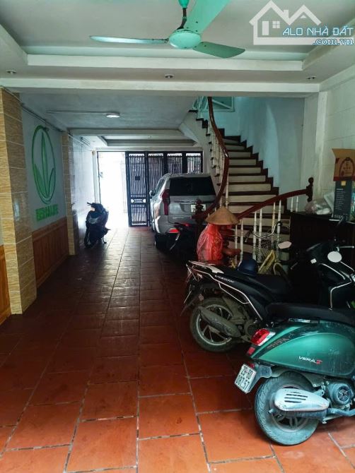 135m 5 tầng lô góc ô tô tránh - phố Lê Trọng Tấn giá 37 tỷ có thương lượng - 2