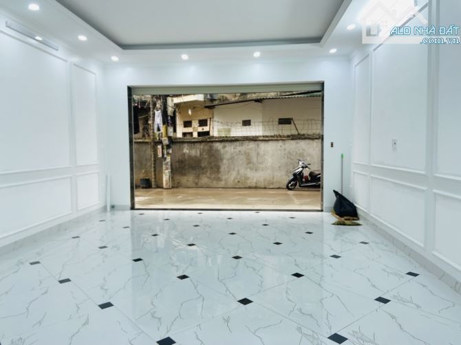 KIM ĐỒNG-60m-nhỉnh 21 tỷ- Ô TÔ VÀO NHÀ- THANG MÁY ĐẲNG CÂP- Ở - LÀM VĂN PHÒNG CỰC ĐỈNH - 2