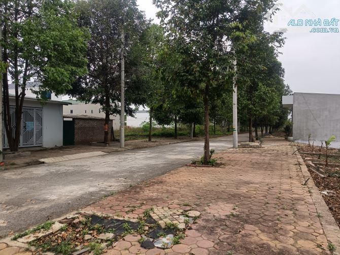 100m giá hơn 4 Tỷ Đẹp và Rẻ Nhất Tái Định Cư Đại Học Quốc Gia Hà Nội liên hệ Việt Hưng - 2