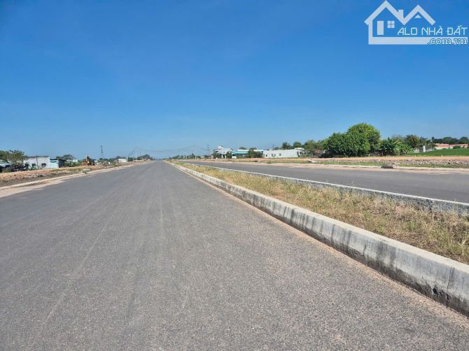 bán đất gần nhựa 823D,  5x37m(189m2),  xã Đức Hòa Thượng,Đức Hòa, Long An ,giá chỉ 1.2 tỷ. - 2