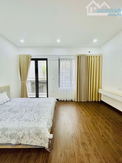 Ngõ Thổ Quan - ô tô lùi cửa - xây mới đủ nội thất- sổ vuông - 31m2 - chào 7 tỷ 850 triệu - 3