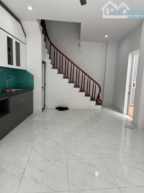 BÁN NHÀ MỚI 4,5 TẦNG – Ô TÔ ĐỖ CỬA GIÁ NHỈNH 6 TỶ – KIẾN HƯNG, HÀ ĐÔNG - 3