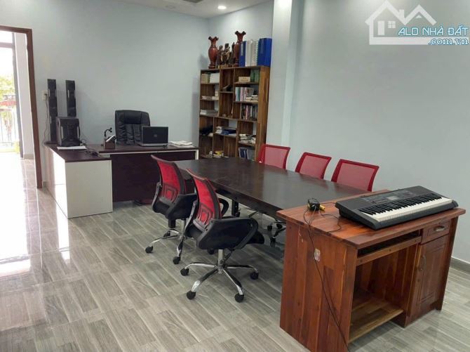 Bán căn nhà 4 tầng cách MT đường Đinh Thị Thì 1 căn ngay Khi Đô Thị Vạn Phúc - 3