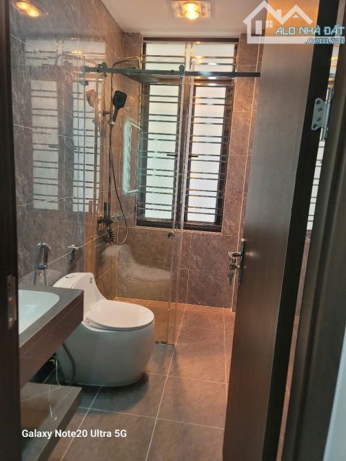 nhà xây mới ngõ 3xx MIẾU HAI XÃ  lê chân giá 3,5 tỷ - 3