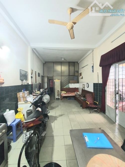 Mặt tiền Nguyễn Văn Nghi P.7 GV, 5 tầng 105m2, sổ vuông công nhận đủ - 3