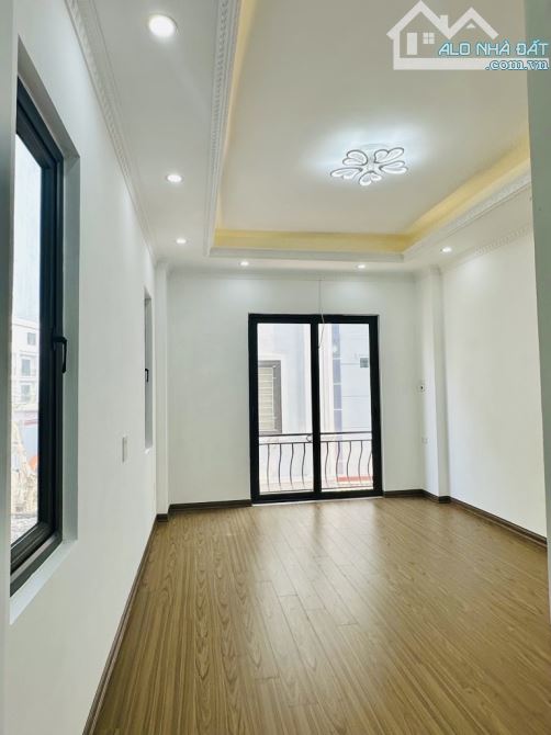 Đại Cát-Bắc Từ Liêm -Ô Tô Đỗ Cửa DT 40m ,5 Tầng ,4 Ngủ ,Giá 5,3 Tỷ - 3
