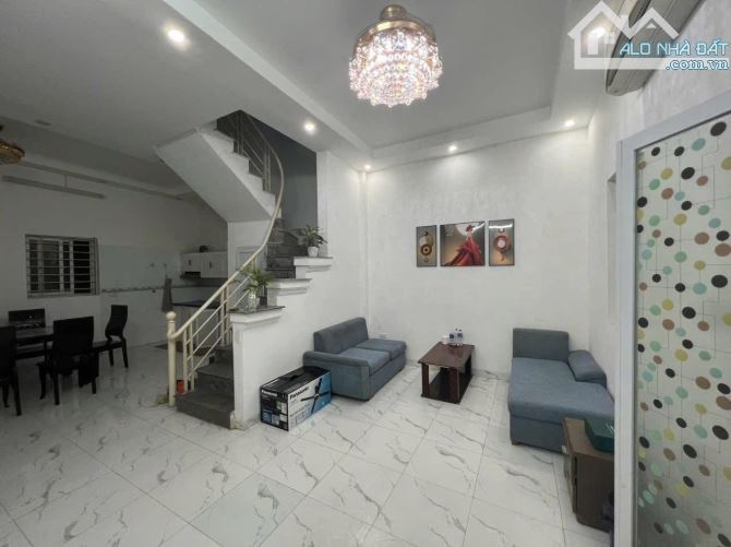 cho thuê nhà nguyên căn phố Bạch Mai dt 43m - 3