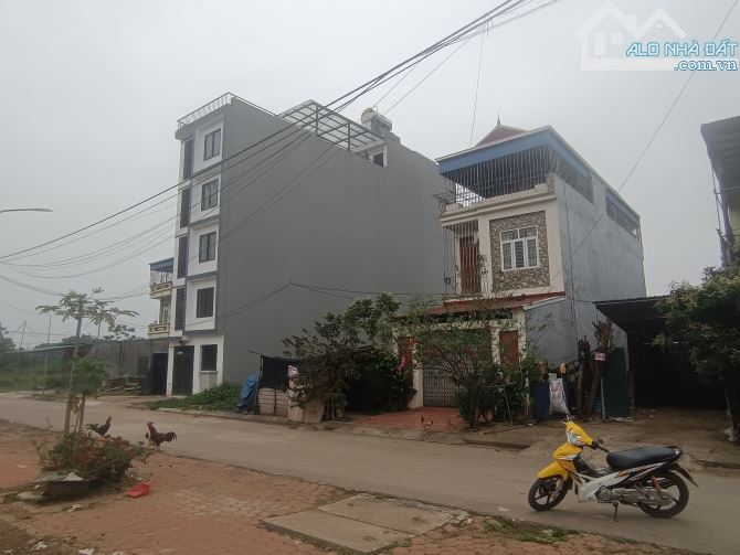 100m giá hơn 4 Tỷ Đẹp và Rẻ Nhất Tái Định Cư Đại Học Quốc Gia Hà Nội liên hệ Việt Hưng - 3