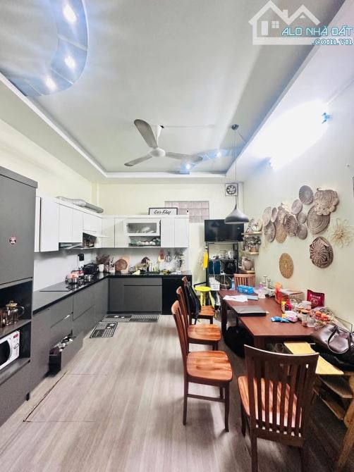 Phạm Văn Đồng_Xuân Đỉnh- DT 55m2, 5 Tầng, Ô tô vào nhà, Mặt ngõ thông Kinh doanh - 3