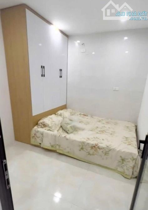 Cần bán căn nhà tập thể Trần Quốc Hoàn, tầng 1, nhỉnh 4 tỷ, trung tâm Quận Cầu giấy - 3