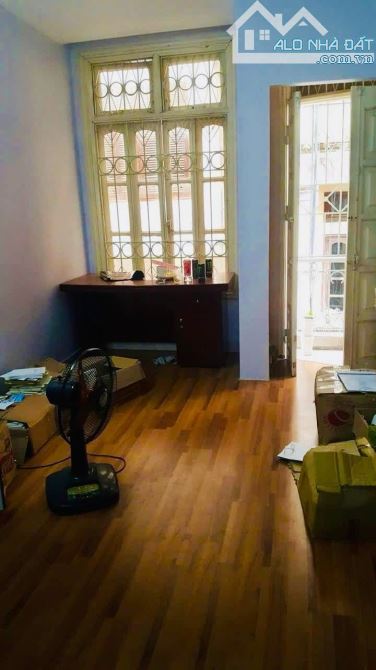Nguyên Hồng - Phân lô oto, vỉa hè 2 bên - 36m*4T - 16.2 Tỷ - Không đăng ảo - 3