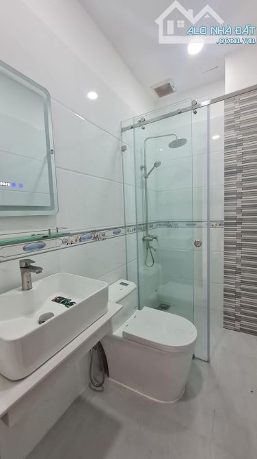 BÌNH THẠNH - HẺM XE HƠI PHAN CHU TRINH - 40M2 (4x10) 3 TẦNG - HẺM 1 XẸC GẦN MẶT TIỀN - 4