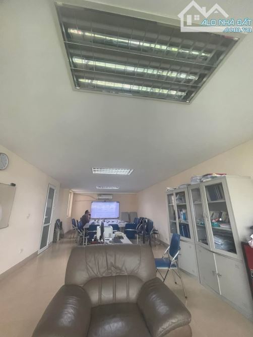Bán nhà phân lô ngõ 23 Lê Văn Lương 85m2, 4 tầng, mt 6m, cho thuê 50 triệu/ tháng, 45 tỷ. - 4