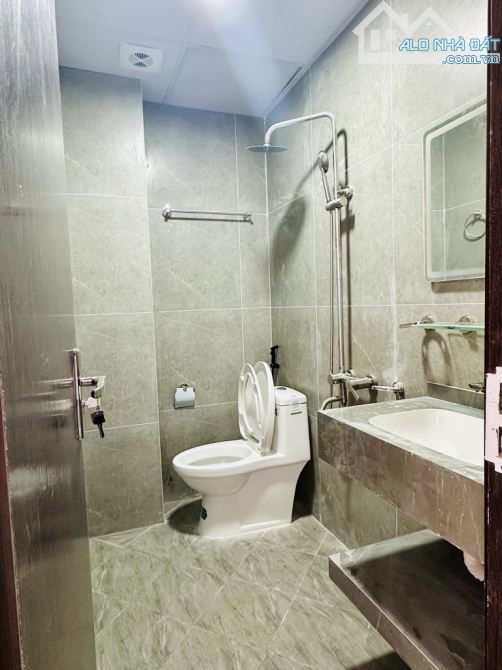 Đại Cát-Bắc Từ Liêm -Ô Tô Đỗ Cửa DT 40m ,5 Tầng ,4 Ngủ ,Giá 5,3 Tỷ - 4