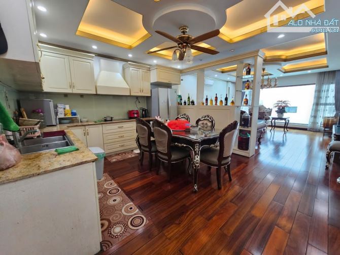 BÁN NHÀ TÔN THẤT TÙNG, LÔ GÓC, NGÕ THÔNG, KD, ÔTÔ TRÁNH, VÀO NHÀ. 99M2, 7TẦNG.  984823023 - 4
