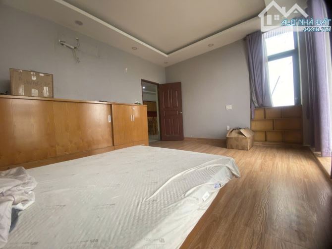 Quận 6, MT nội bộ CX Phú Lâm D, Ra Nguyễn Văn Luông, Nhà 4tầng 100m2. - 4