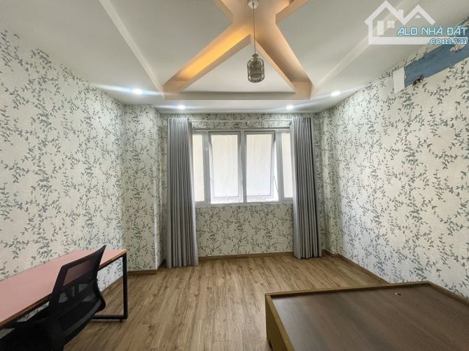 HXH - GẦN MT - HOÀNG HOA THÁM - P5 BÌNH THẠNH - NHÀ 5 TẦNG - 60M2 - CHỈ 10.99T TL - 4