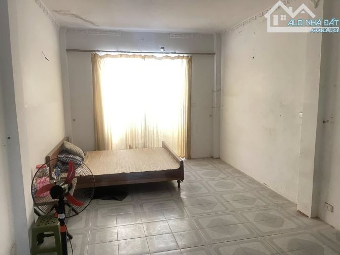 SIÊU HIẾM – Bán nhà phố Nguyễn Chí Thanh -  40m2 - 5 Tầng, MT 4m, Chỉ 16,9 Tỷ! - 4
