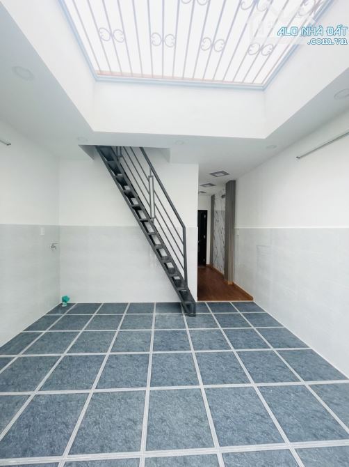 🏡 TRUNG TÂM TÂN BÌNH - HẺM XE TẢI - KINH DOANH ĐỈNH - NHÀ MỚI ĐẸP - 5