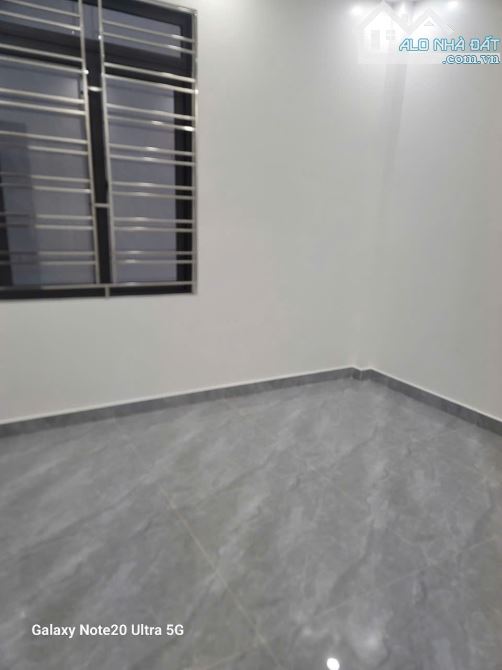 nhà xây mới ngõ 3xx MIẾU HAI XÃ  lê chân giá 3,5 tỷ - 5